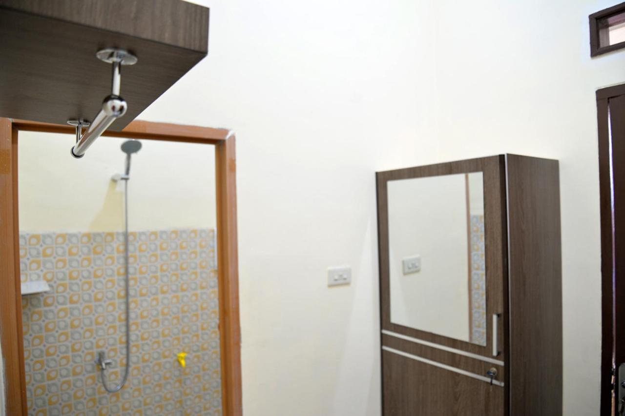 Haura Syariah Home Stay Bandar Lampung Kültér fotó