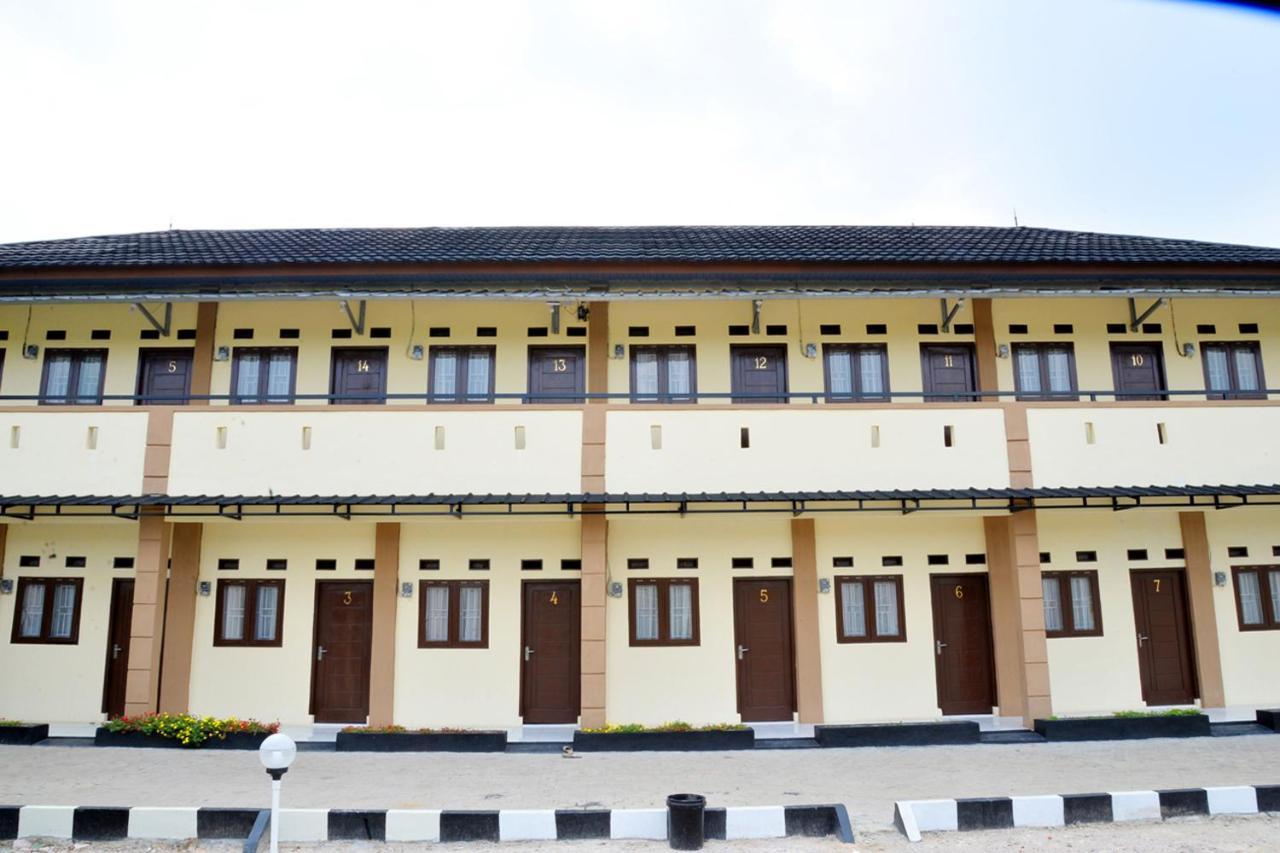 Haura Syariah Home Stay Bandar Lampung Kültér fotó